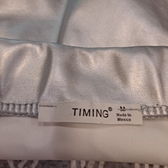 Timing Silver Mini Skirt - Picture 4 of 5